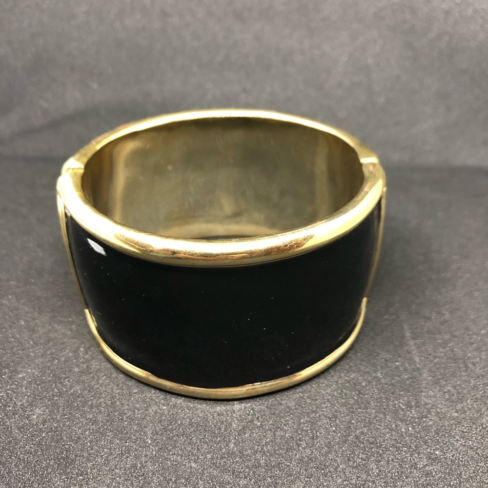 Kate Spade wide black bangle